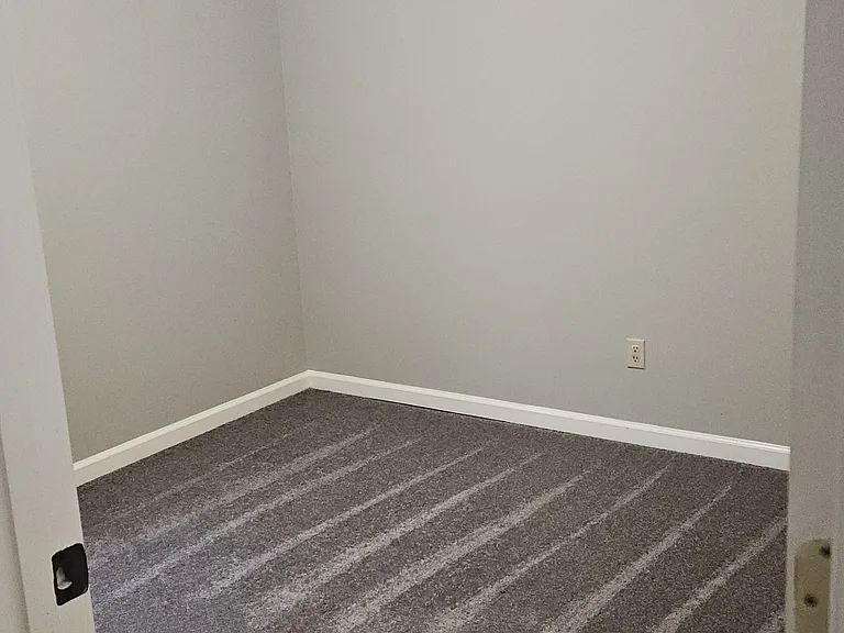 8382 Regal Bend Dr — Photo 23