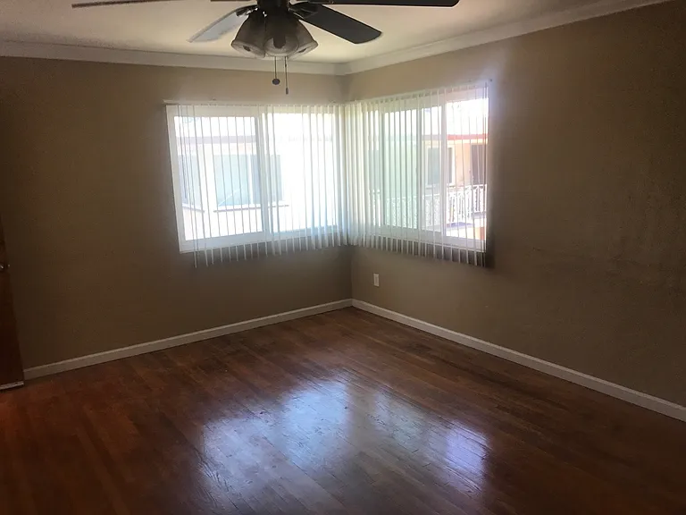 Torrance Apartments — Photo 5