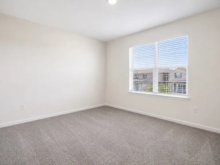 35515 Mahwah Ave — Photo 11
