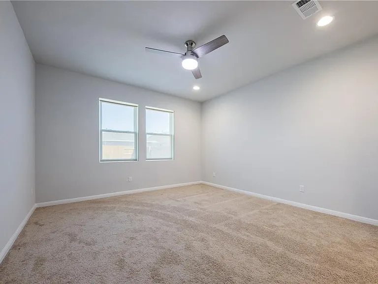 204 Cold Spring Loop — Photo 12