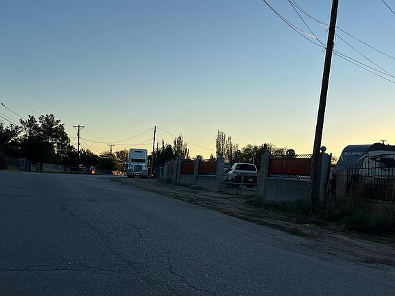 5th image of 1248 Four Wheel Dr