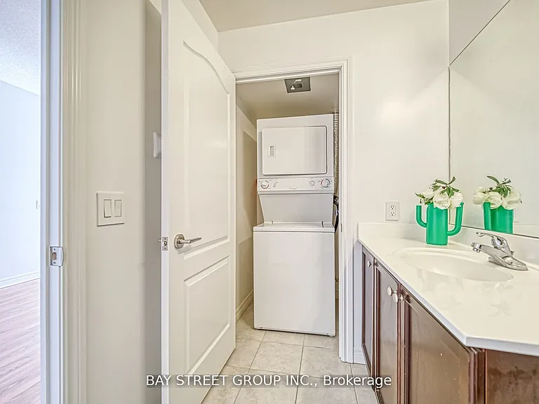 70 Town Centre Ct #Penthouse 3603 — Photo 24