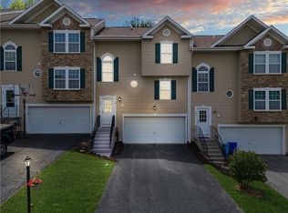1202 Canterbury Dr, Imperial, PA