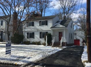 14 Sussex Ave, Chatham, NJ 07928