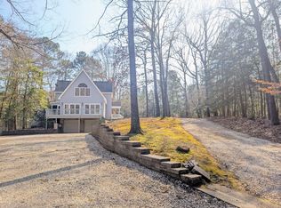 8522 Croaker Rd, Williamsburg, VA 23188