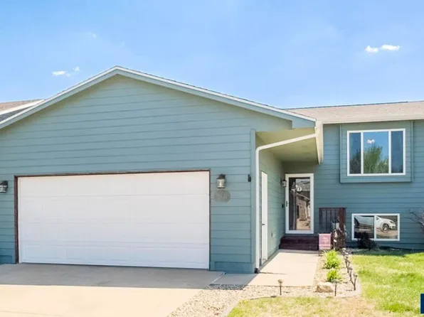 1001 Ash Grove St, Harrisburg, SD 57032