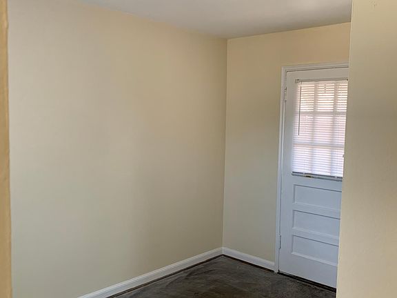 3rd image of 240 N Washington Blvd