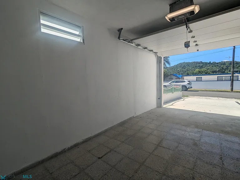 F7 Calle Gardenia — Photo 18