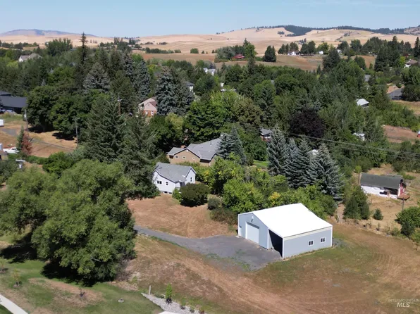 1326 Orchard Ave, Moscow, ID 83843