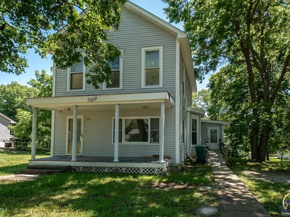 925 Frazier St, Valley Falls, KS 66088