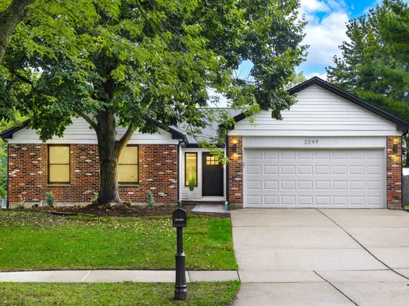2049 Dorval Dr, Naperville, IL 60565