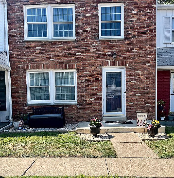 1st image of 175 Haverford Dr