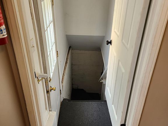 2nd image of 3257 Terry St