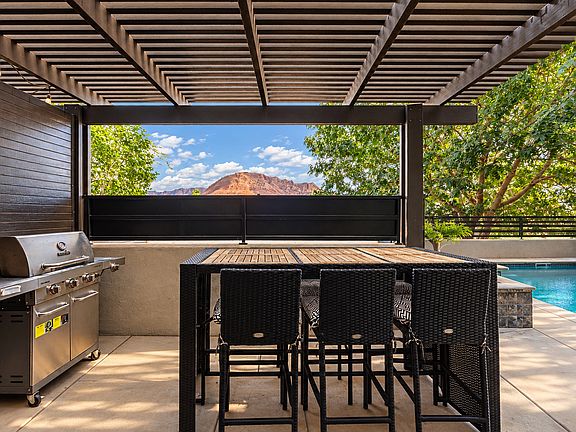 3rd image of 2600 Ocotillo Way Unit 34