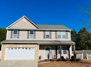 1040 Jade Ln, Winterville, NC 28590