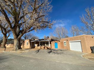 929 Stuart Rd NW, Albuquerque, NM 87114