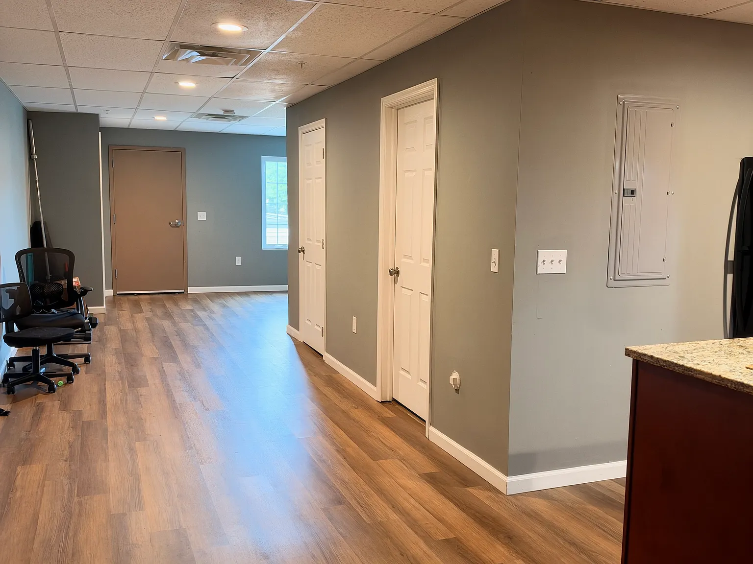 2 bed, 1.5 bath, 1100 sqft, $1,675 — Photo 2