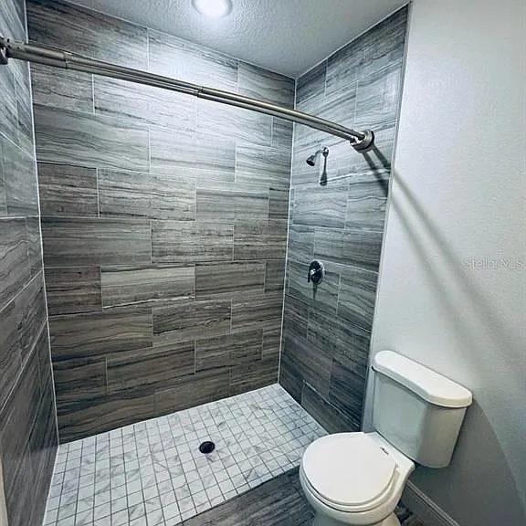 309 Clermont Dr #B — Photo 23