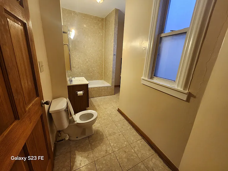 4733 S Indiana Ave #B — Photo 7