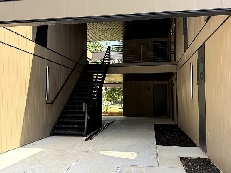 845 N Rupple Rd #101 — Photo 3
