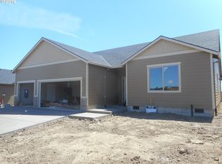 756 E McKinley St, Carlton, OR