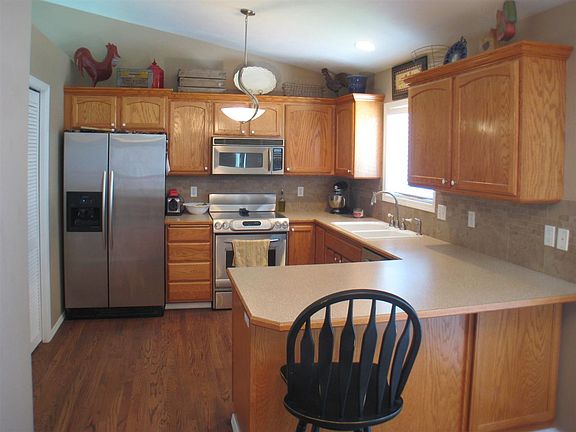 3rd image of 1120 N Homestead Dr