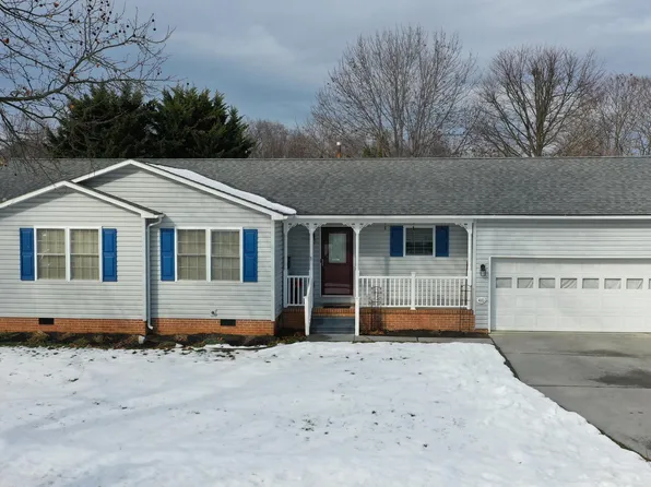 410 Crescent Dr, Winchester, VA 22601