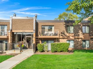 717 Tipperary Ct APT 1D, Schaumburg, IL 60193