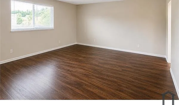 3 bed, 1450 sqft, $1,900 — Photo 3
