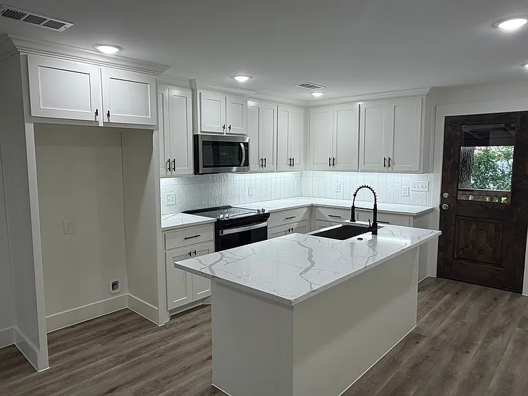 2015 Knight Rd — Photo 2