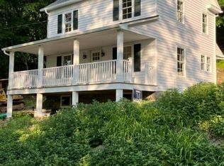 26 Hoffmans Crossing Rd, Califon, NJ 07830