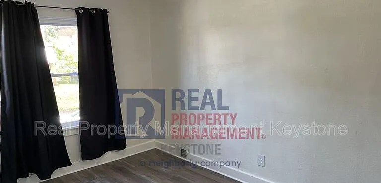408 Alice St — Photo 12
