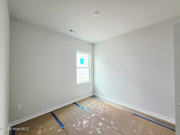 1062 Hanson Dr — Photo 9