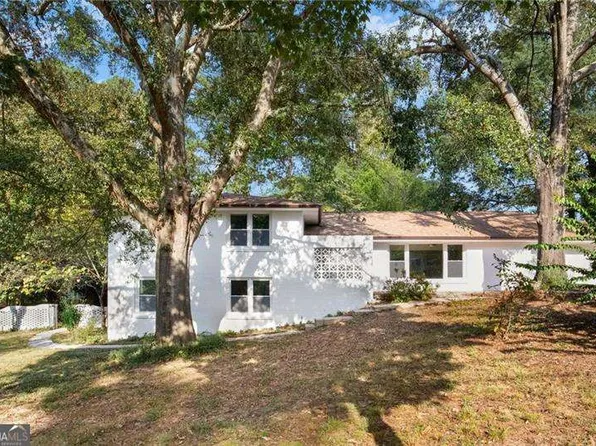 1367 N Hicks Cir NW, Conyers, GA 30012