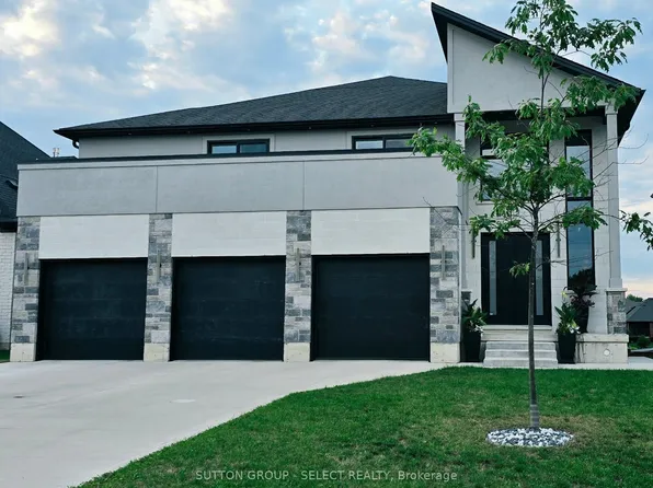 17 Arrowwood Path, Middlesex Centre, ON N0M 2A0