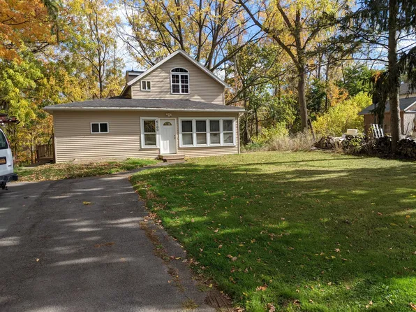6100 Wadsworth Rd, Wolcott, NY 14590