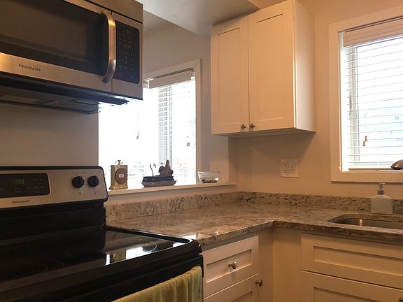 2nd image of 1828 W 18th St #P-81