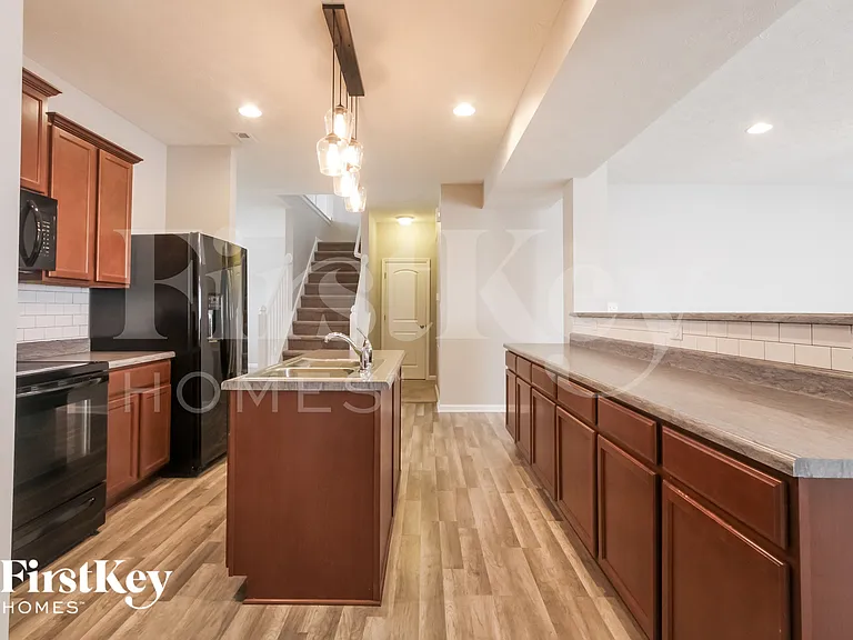 403 Tracewood Bnd — Photo 6