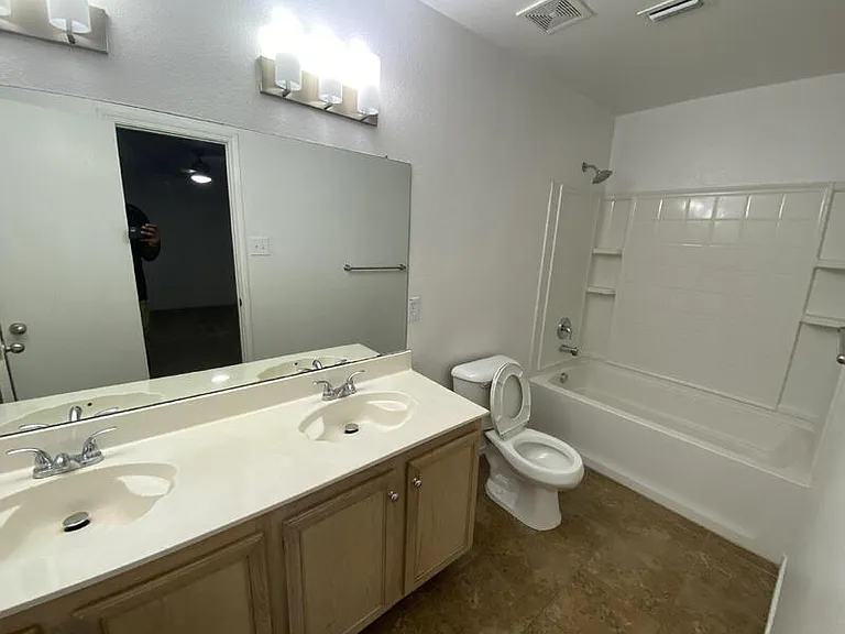 12862 Vassar Dr — Photo 8