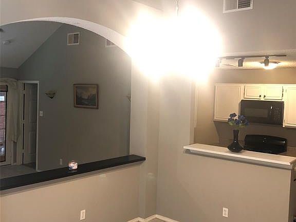 3rd image of 5214 Wyndham Ct