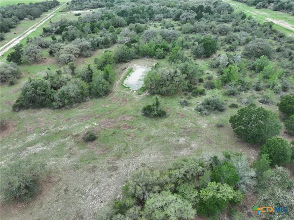 10772 State Highway 111 N, Edna, TX 77957