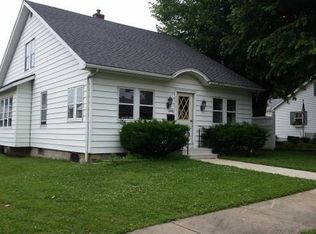 1403 James Rd, Pekin, IL 61554