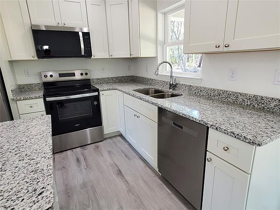 5th image of 9529 Bahia Rd