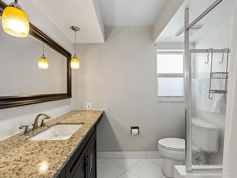 113 Park Ln E — Photo 34