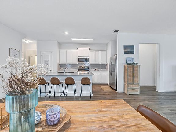5th image of 129 Rowdy Yates Way