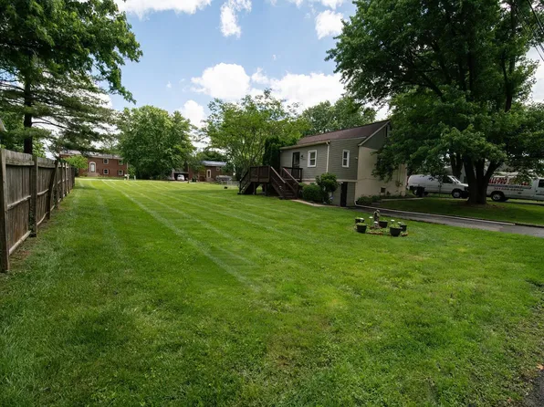 7000 Taylor Manor Ave, Temple Hills, MD 20748