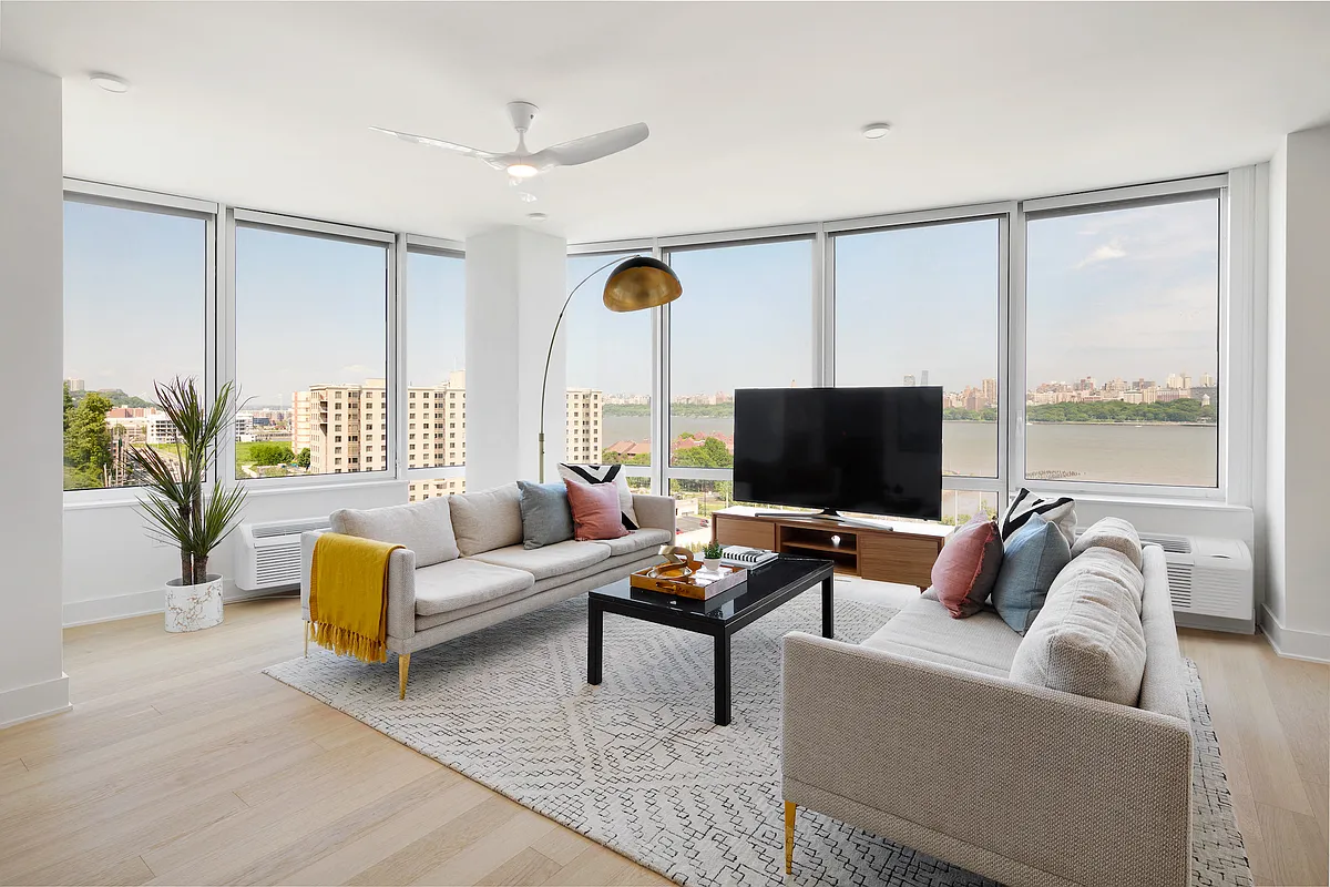 3BR B Living Area - The Duchess