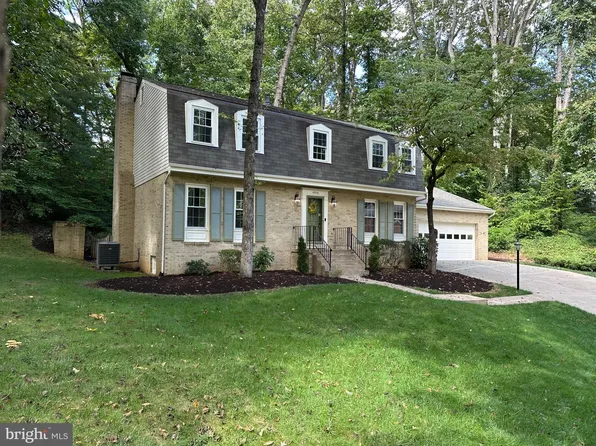 4504 Andrews Pl, Dumfries, VA 22025