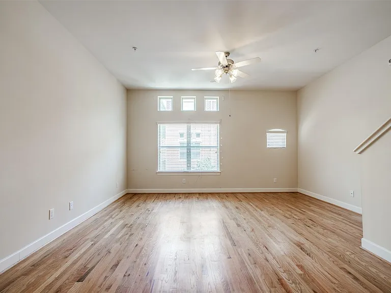 2710 Hullsmith Dr #401 — Photo 10