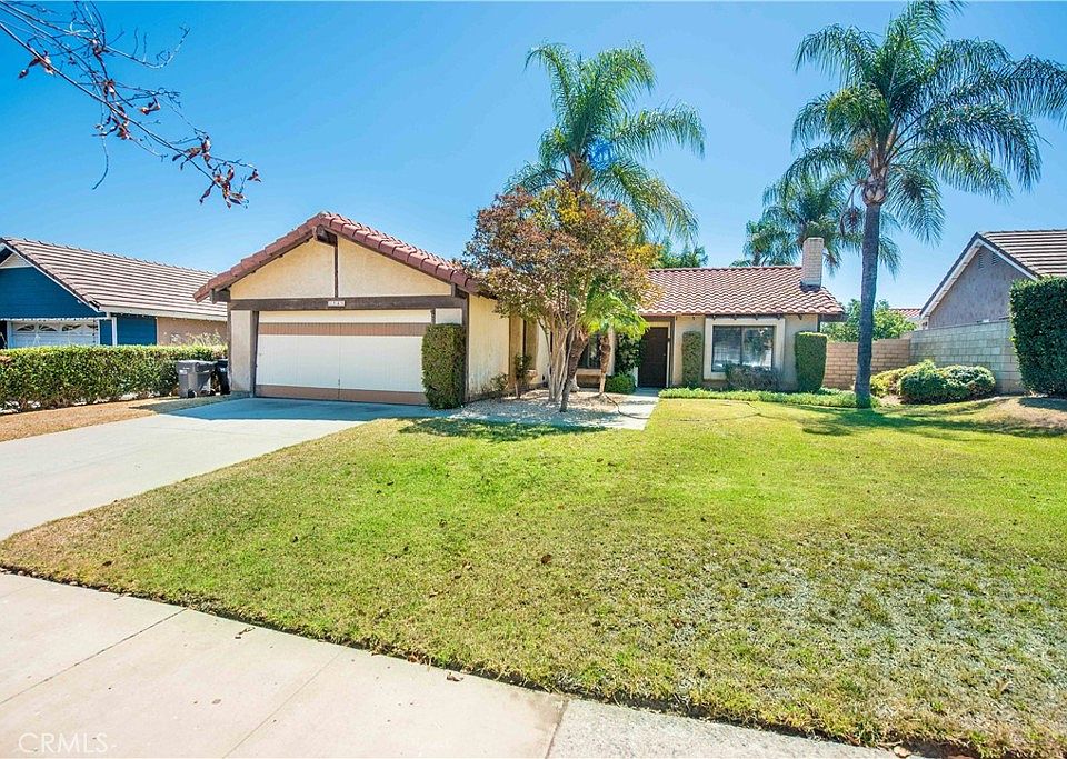 1st image of 1345 Sandia St